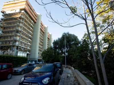 Per il posto in cui � situata la masseria risulta quindi completamente celata dal colossale complesso di appartamenti e uffici costruito negli anni 90